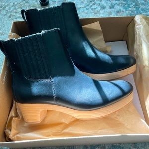 Madewell black leather clog boots size 7 never worn
